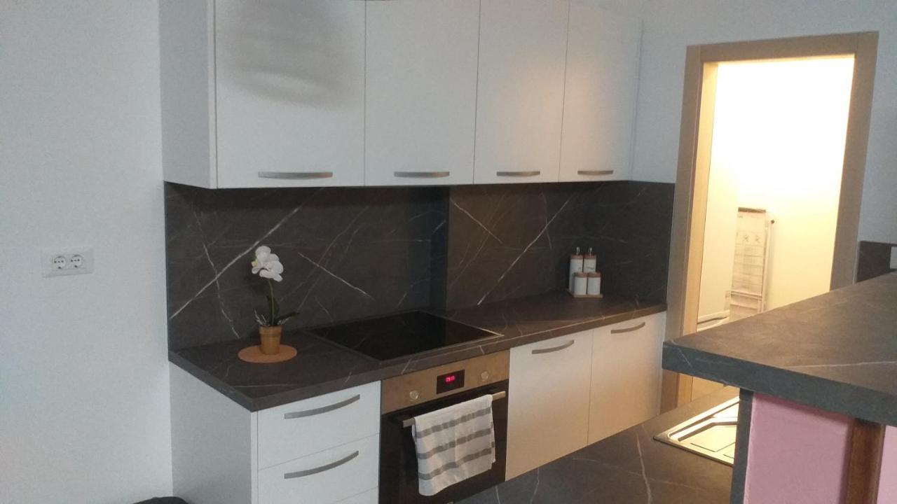 Centar Edda Joakima Rakovca 7 E 52470-umag * Umag