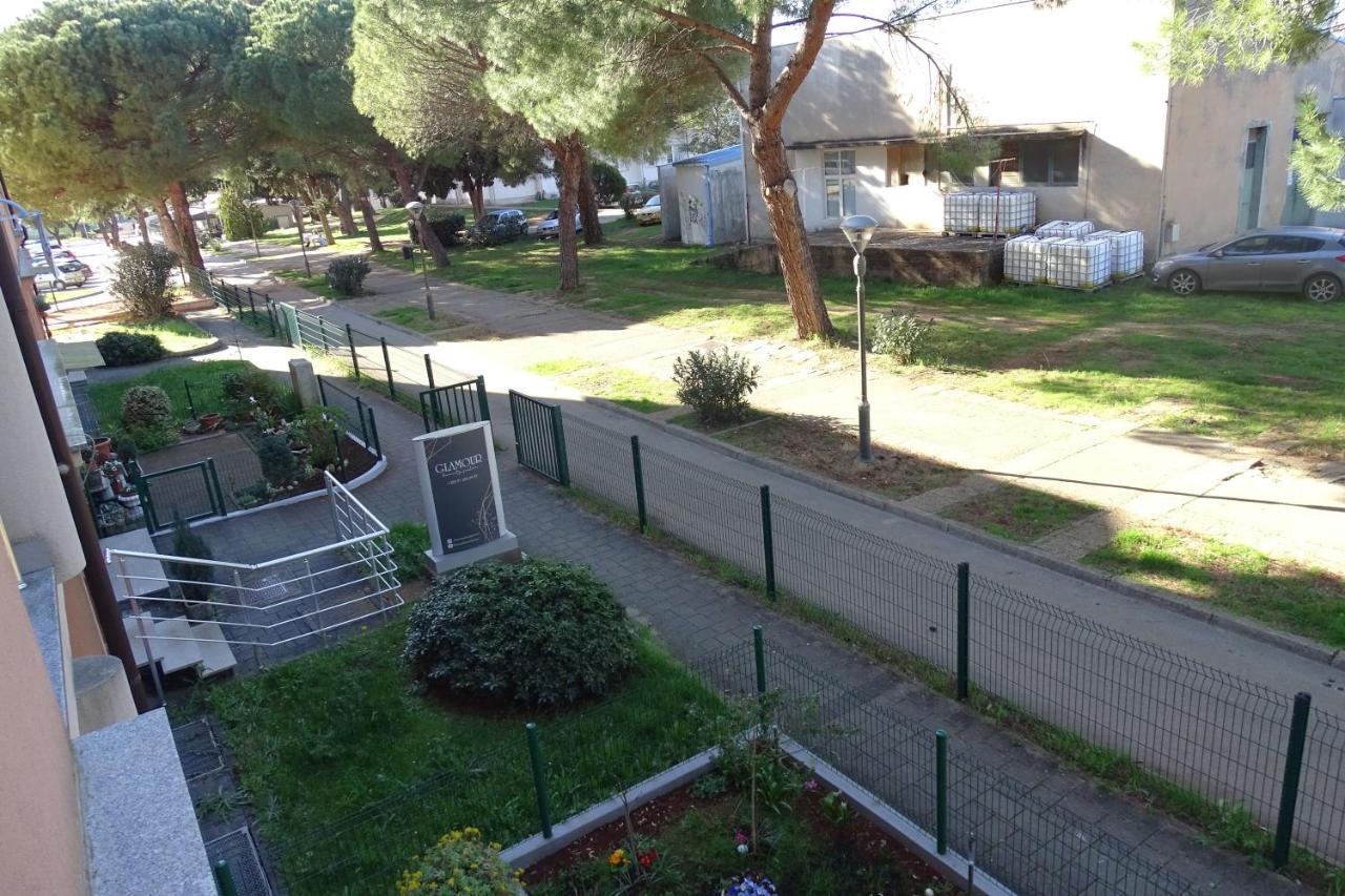 Centar Edda Joakima Rakovca 7 E 52470-umag *