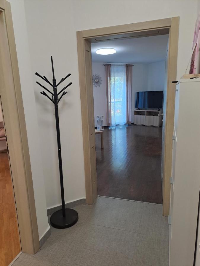 Centar Edda Joakima Rakovca 7 E 52470-umag Umag