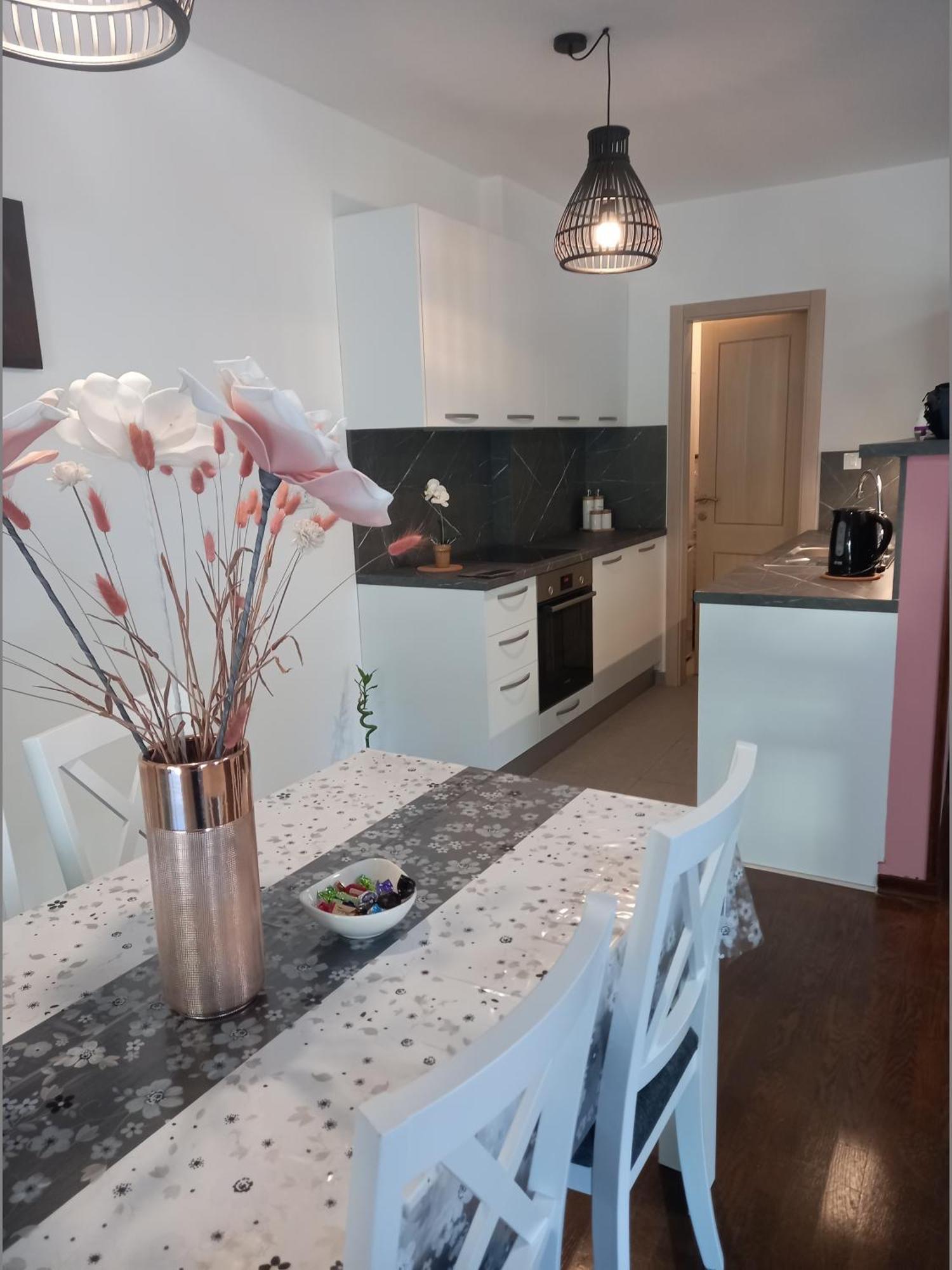 Centar Edda Joakima Rakovca 7 E 52470-umag * Umag